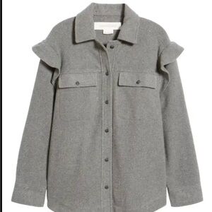 TREASURE AND BOND RUFFLE SHOULDER SHIRT JACKET IN GREY DARK HEATHER